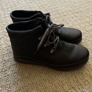 Chaco Boots Woman’s 8.5!
